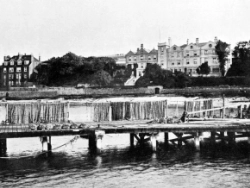 The Hotel Grosvenor and Old Swanage Pier in the Virtual Swanage Gallery